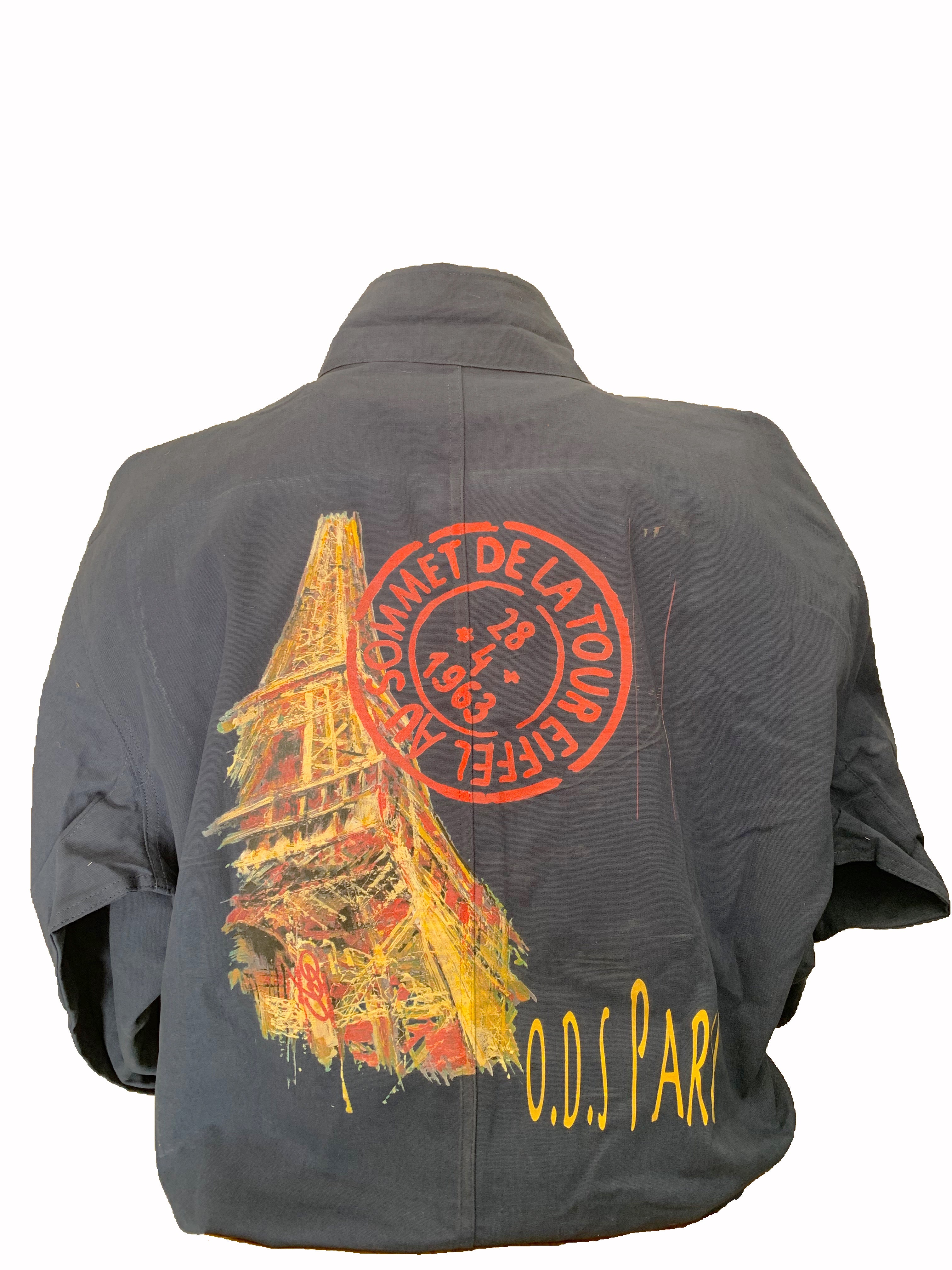 Bleu de Chine Paris au sommet de la tour Eiffel ODS collection premium